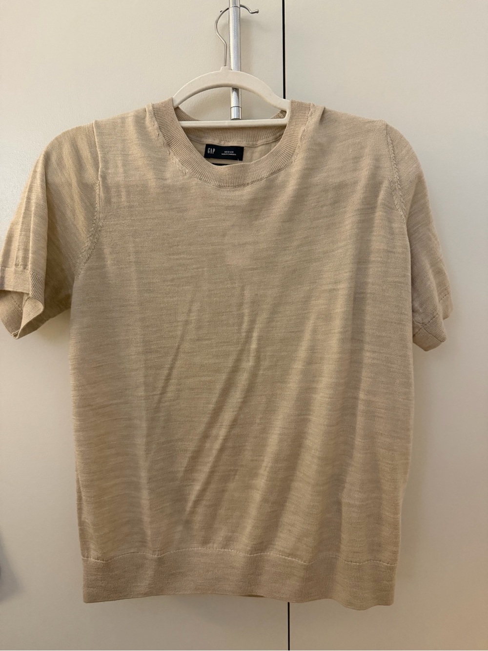 GAP women’s Short Sleeve sweater Tee - Sand